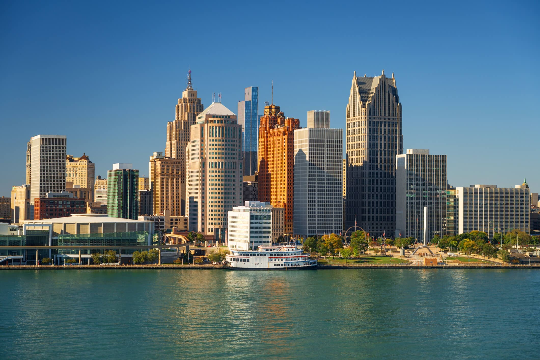Detroit, MI skyline and river.